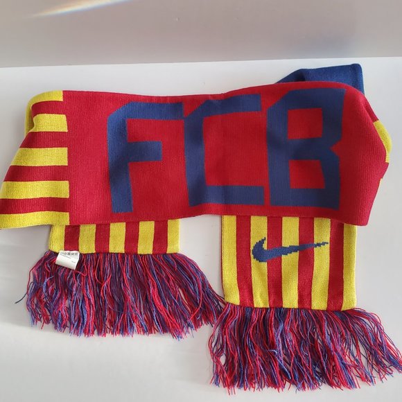 NIKE FCB La Liga Team SCARF Fandom Gear Knit Embroidered Crest Patch Team Swag - Picture 6 of 7